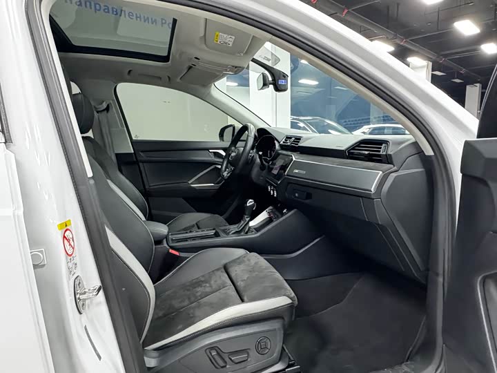 Фото 9 - Audi Q3