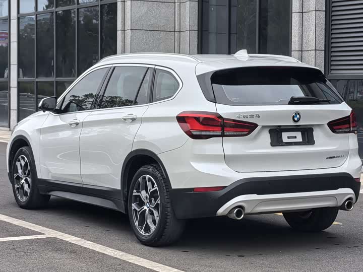Фото 4 - BMW X1