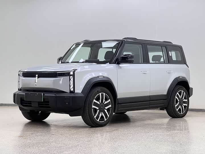 Фото 1 - Chery iCar 03