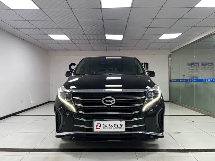 Фото 2 - GAC Trumpchi M8