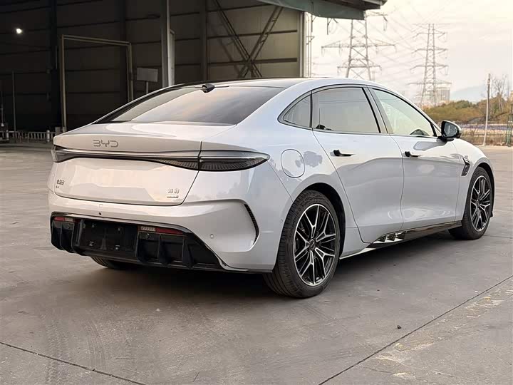 Фото 7 - BYD Seal