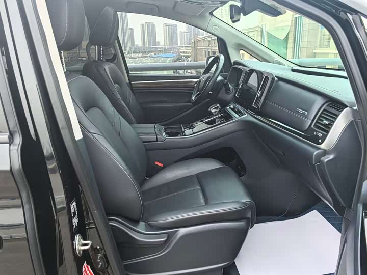 Фото 4 - GAC Trumpchi M8