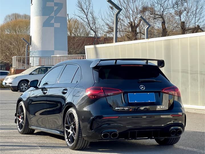 Фото 4 - Mercedes-Benz A-Class AMG