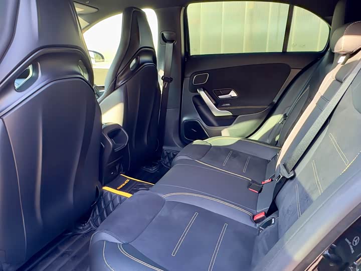 Фото 7 - Mercedes-Benz A-Class AMG