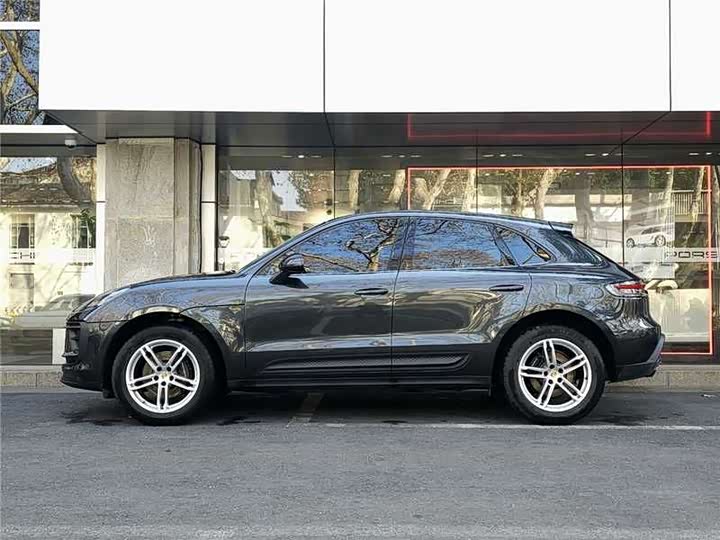 Фото 2 - Porsche Macan