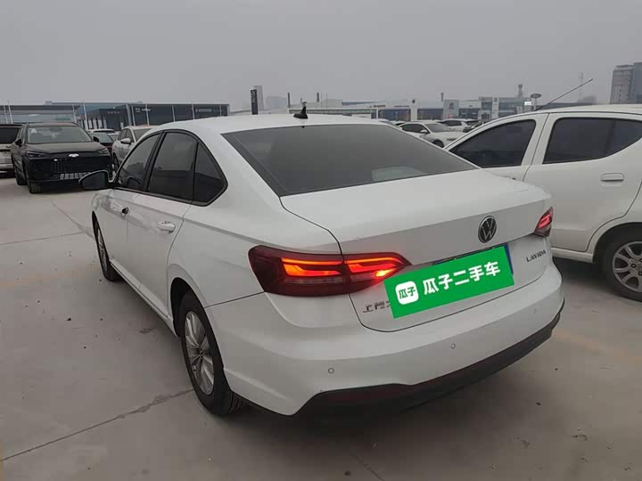 Фото 5 - Volkswagen Lavida