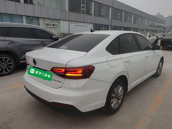 Фото 7 - Volkswagen Lavida