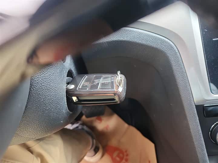 Фото 9 - Volkswagen Lamando L