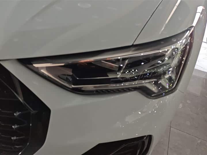 Фото 5 - Audi Q3 Sportback