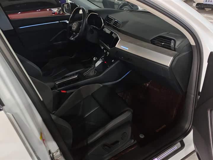 Фото 8 - Audi Q3 Sportback