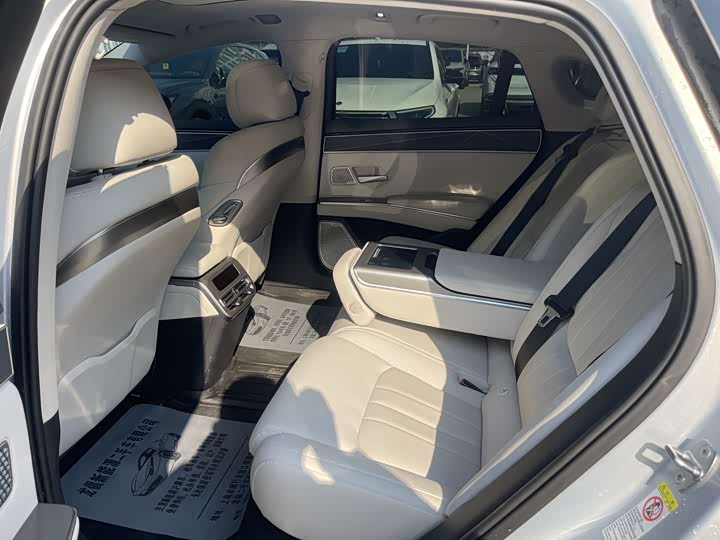 Фото 5 - BYD Han L