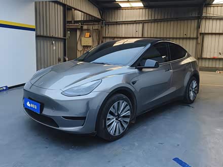 Фото 1 - Tesla Model Y