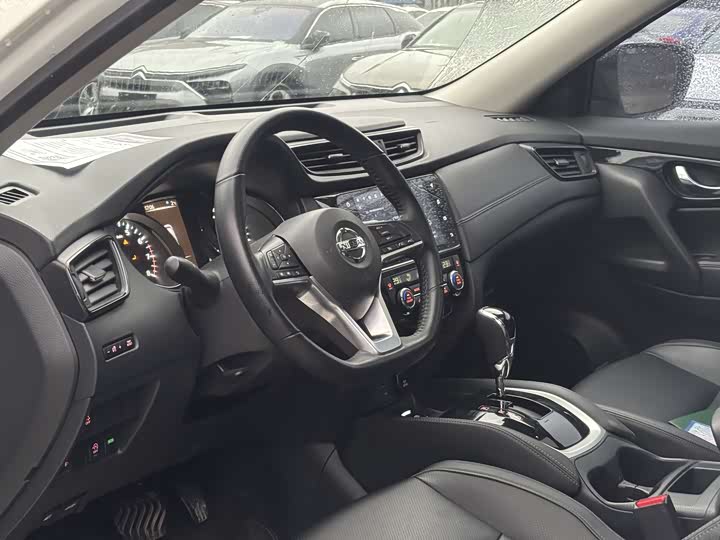 Фото 8 - Nissan X-Trail