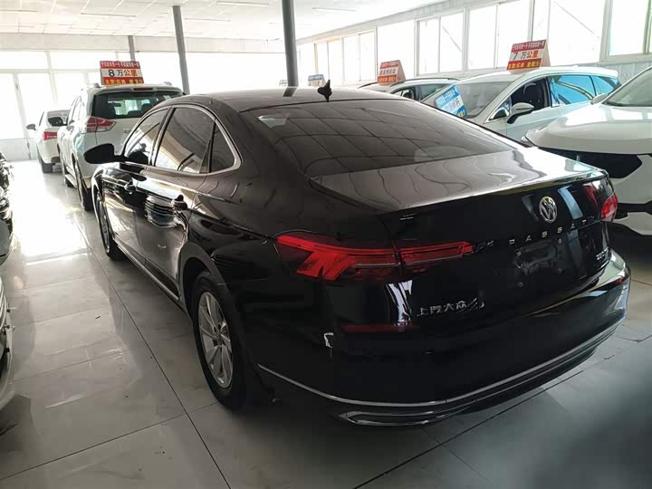 Фото 5 - Volkswagen Passat