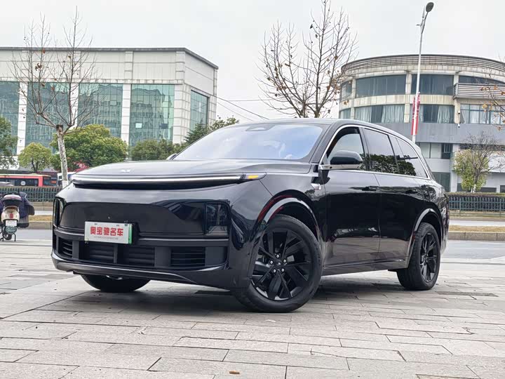 Фото 1 - LiXiang L8