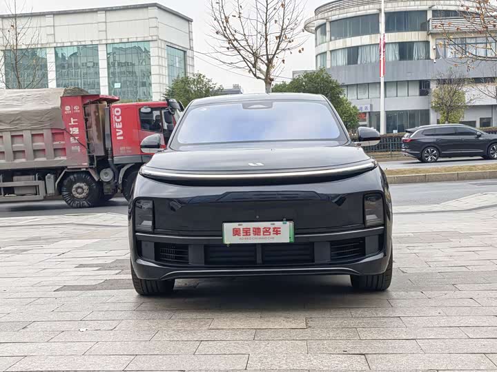 Фото 2 - LiXiang L8