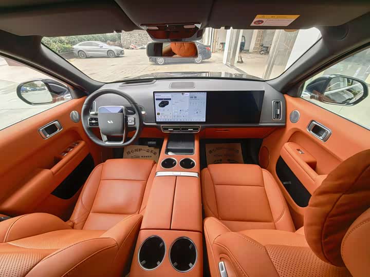 Фото 8 - LiXiang L8