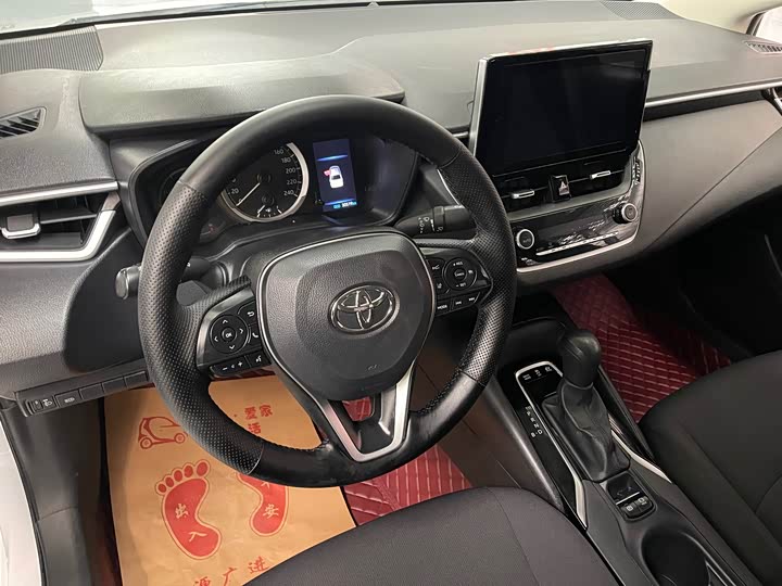 Фото 5 - Toyota Corolla