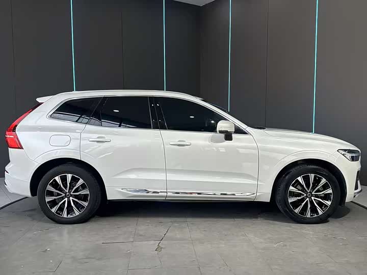 Фото 5 - Volvo XC60
