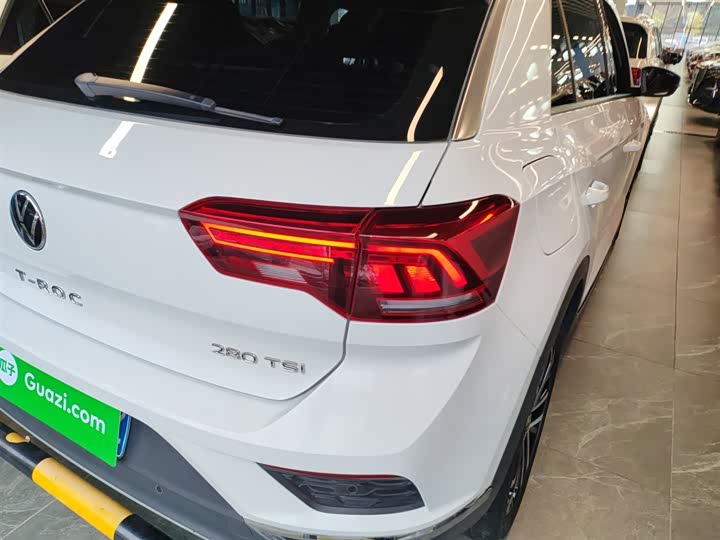 Фото 8 - Volkswagen T-Roc