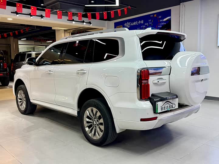 Фото 5 - Tank 500 Hybrid