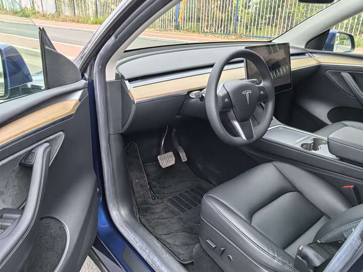 Фото 7 - Tesla Model Y