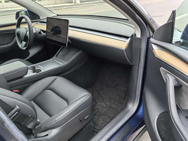 Фото 9 - Tesla Model Y