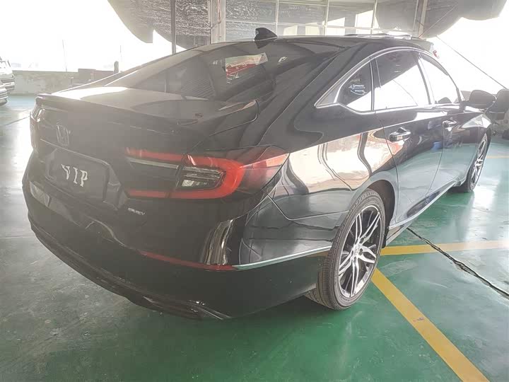 Фото 7 - Honda Accord