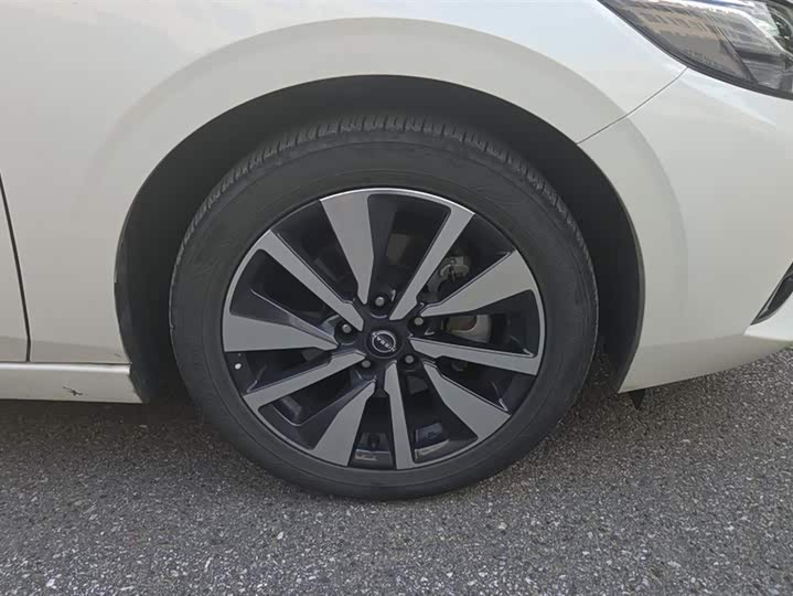 Фото 6 - Nissan Sylphy