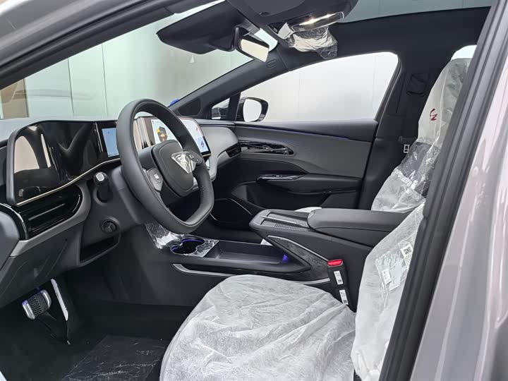 Фото 6 - Hongqi EH7