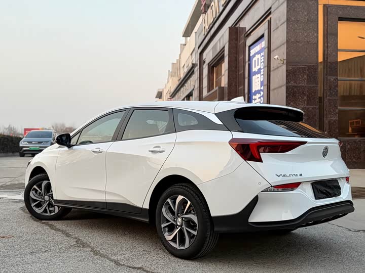 Фото 4 - Buick Velite 6