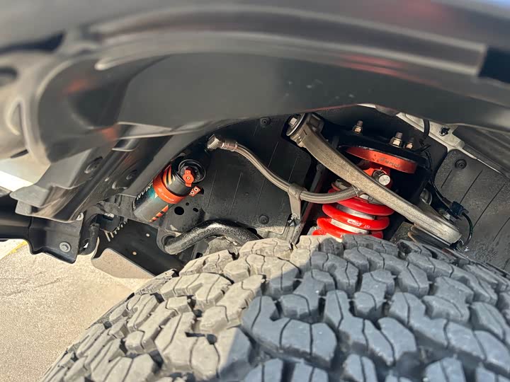 Фото 6 - Tank 300