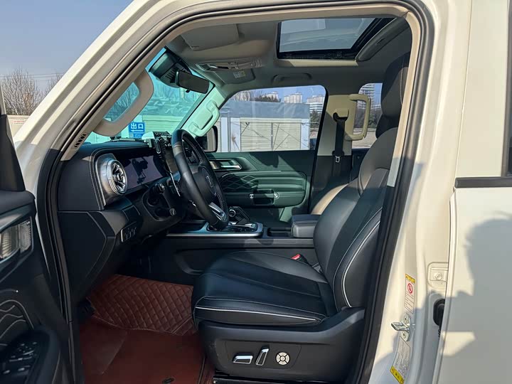 Фото 8 - Tank 300