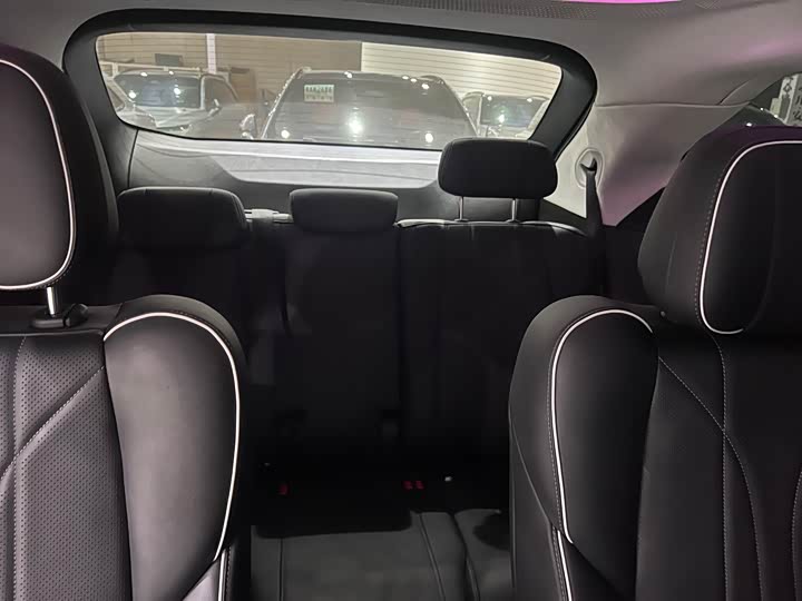 Фото 8 - XPeng X9