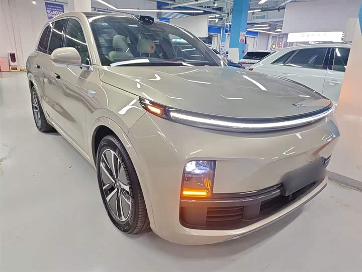 Фото 4 - LiXiang L8