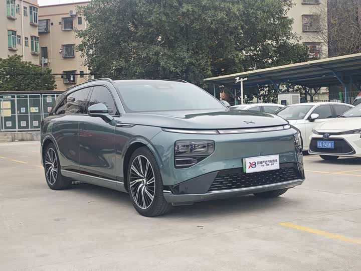 Фото 2 - XPeng G9