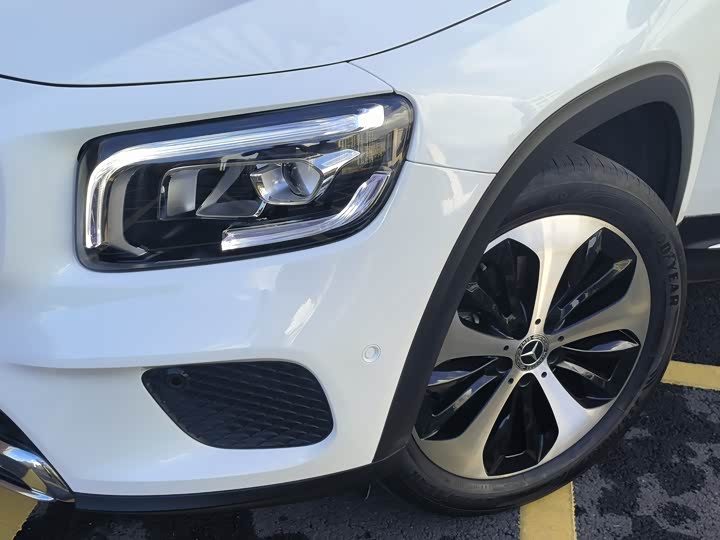 Фото 2 - Mercedes-Benz GLB-Class