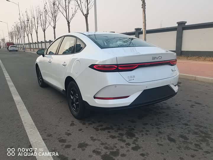 Фото 4 - BYD Qin Plus