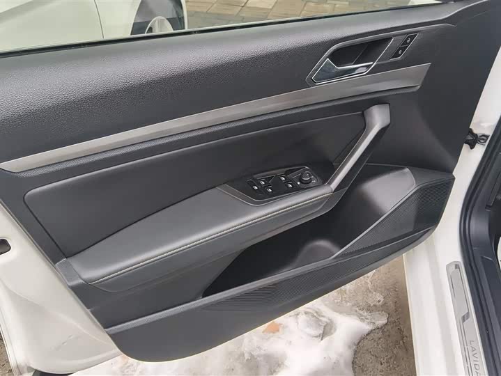 Фото 7 - Volkswagen Lavida