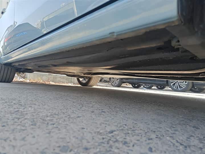 Фото 2 - Volkswagen Passat