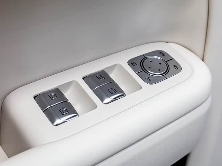 Фото 6 - LiXiang L7