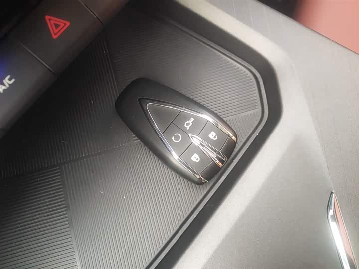 Фото 9 - Changan X5 Plus