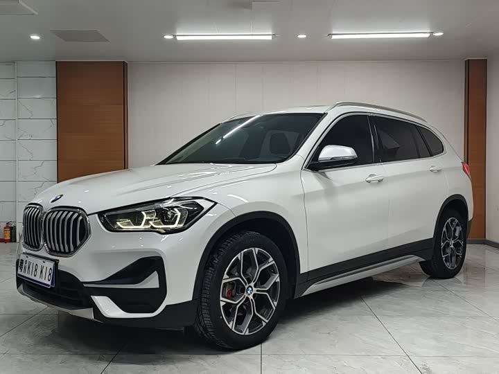 Фото 1 - BMW X1