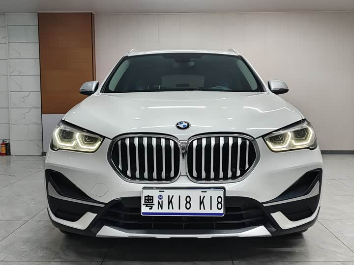 Фото 2 - BMW X1