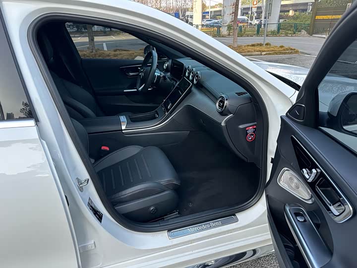 Фото 6 - Mercedes-Benz C-Class