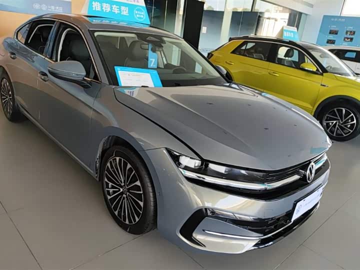 Фото 3 - Volkswagen Magotan