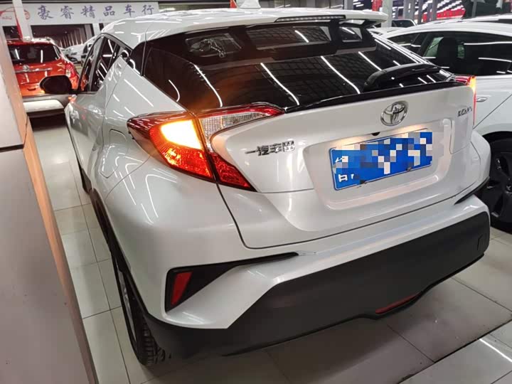 Фото 5 - Toyota Izoa