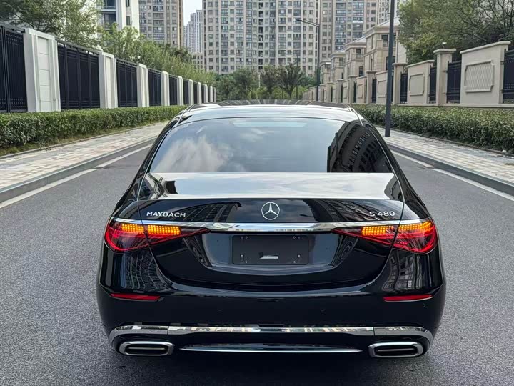 Фото 4 - Mercedes-Benz Maybach S-Class