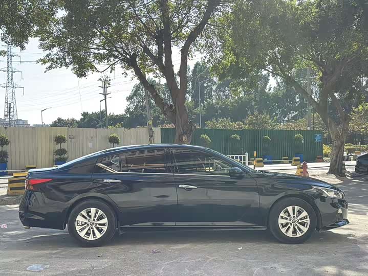 Фото 7 - Nissan Teana