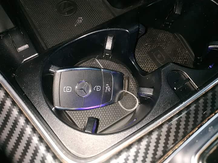 Фото 9 - Mercedes-Benz GLC-Class